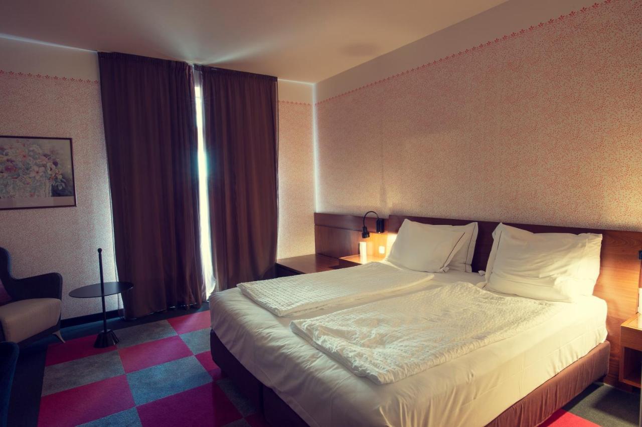 Cangrande Hotel Лацизе Екстериор снимка
